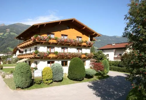 Gästehaus Regina in Uderns, Österreich