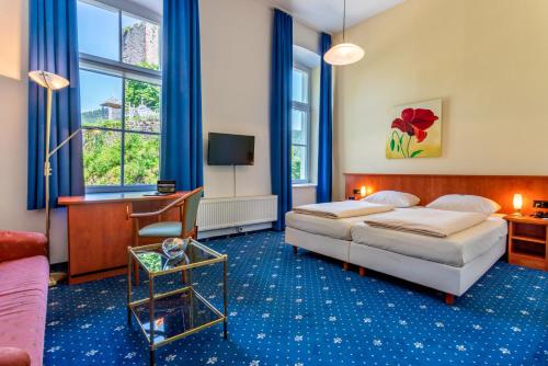 Hotel Schloss Hornberg Room Type - Deluxe Double Room to the valley side
