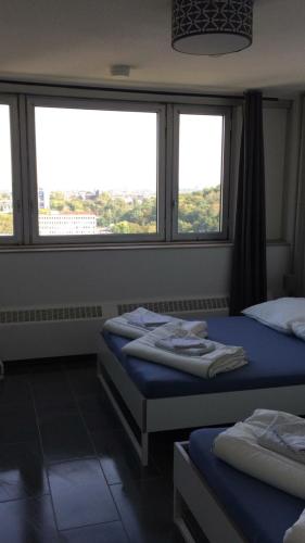 1 double bed