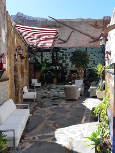 La Piedra Viva Agüimes , Siete hermanos