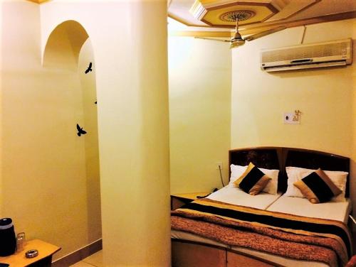 Hotel Marudhar Hotel Marudhar is a popular choice amongst travelers in Bikaner, whether exploring or just passing through. The property offers a wide range of amenities and perks to ensure you have a great time. Ser