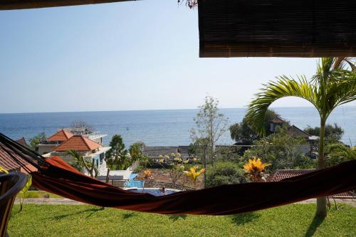 A Hotelcom Bamboo Bali Hill Bungalows Homestay - 