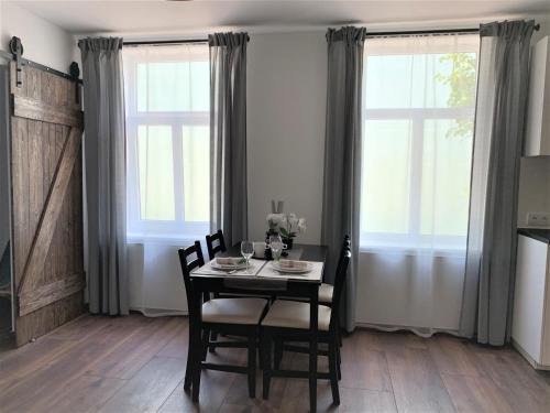 Cozy seaside park apartment