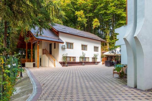 Unterkunft von außen, Former Ceausescu's Vila Crizantema in Baile Govora