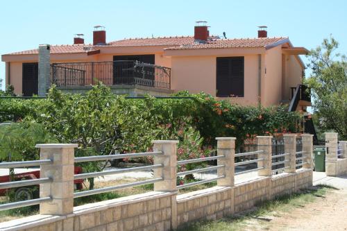 Apartments Santa Barbara - image 10