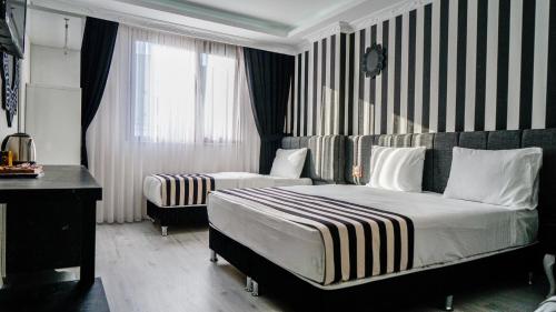 Cnr İnci Hotel