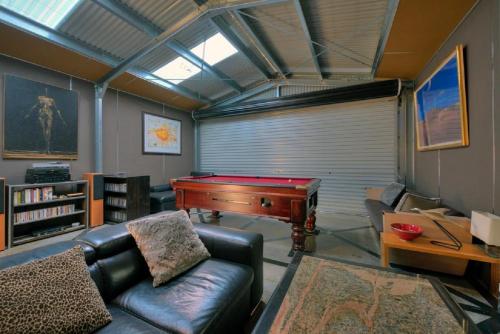 Containment Accommodation, Coles Bay (photo 8)
