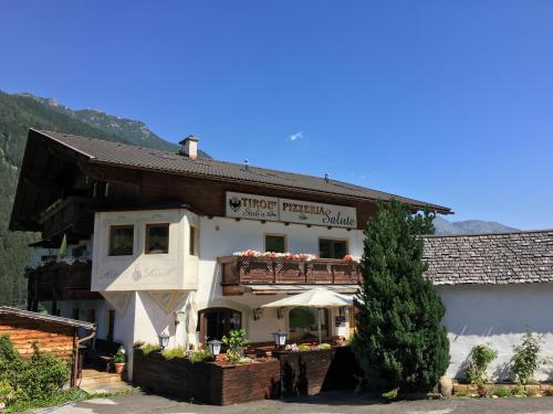 Ferienwohnungen Kindl - Apartment - Neustift im Stubaital