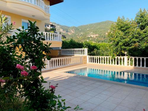  Villa Zirve 2 Private Pools in Alanya