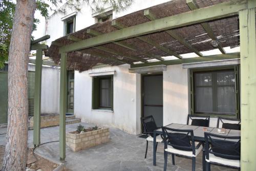  GET AWAY COUNTRY HOUSE in Lygourio