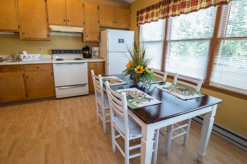 Two-Bedroom Cottage with River View