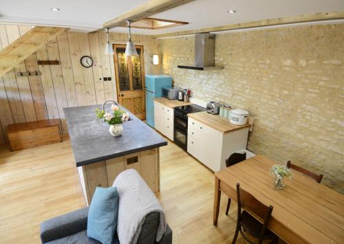 Converted Barn House - Central Oxford, Cotswolds 5