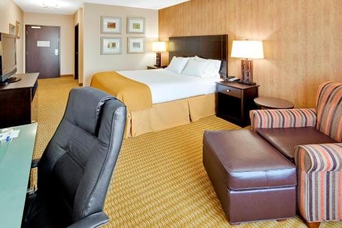 Holiday Inn Express Hotel & Suites Lebanon an IHG Hotel - image 4