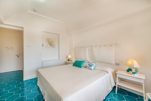 Photo 10 Hotel Cala Lunga