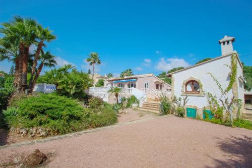 Three-Bedroom House image 7