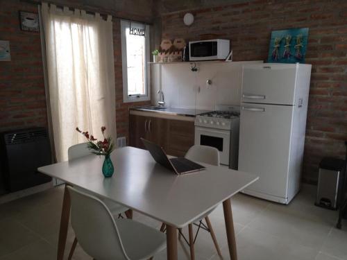 시설, Cactus in 코모도로 리바다비아