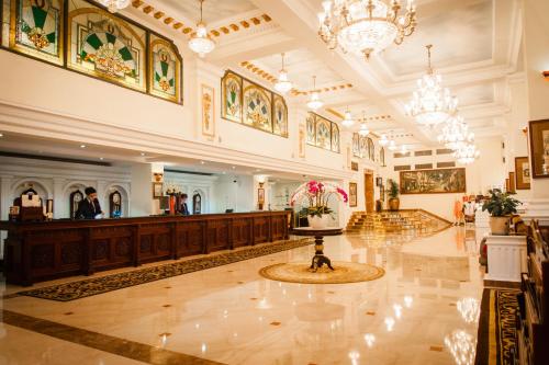 西貢雄偉酒店 Hotel Majestic Saigon