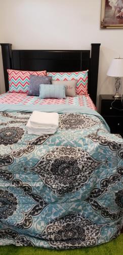 Home Away Holiday Suite
