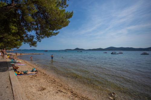 Eurocamp Mobile Homes at Campsite Ljutic – Biograd na Moru, VA