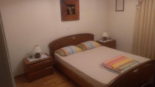  Double bed in comfy flat in Athen