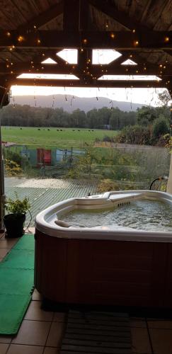 Karstais baseins, Oaktree Guest House in Narbethong