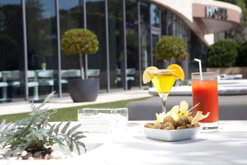 Hotel Maydrit Airport - image 2