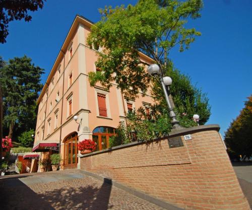 Alla Rocca Hotel & Restaurant