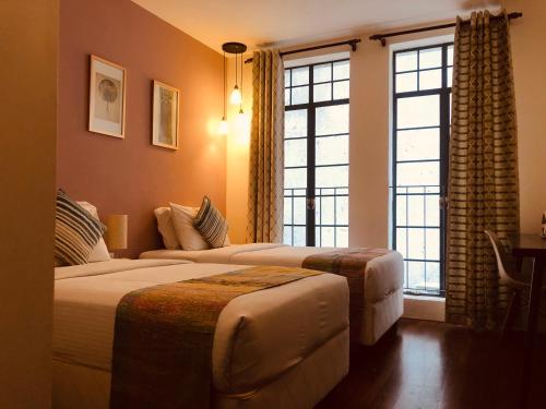 room detail thumbnail 0