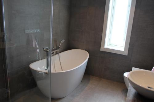 Torshaug 4 bedroom cabin in 市中心