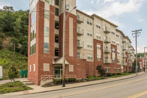 Frontdesk Portal Place Apts Oakland Pittsburgh - image 2