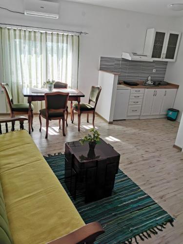 Radman's house - image 5