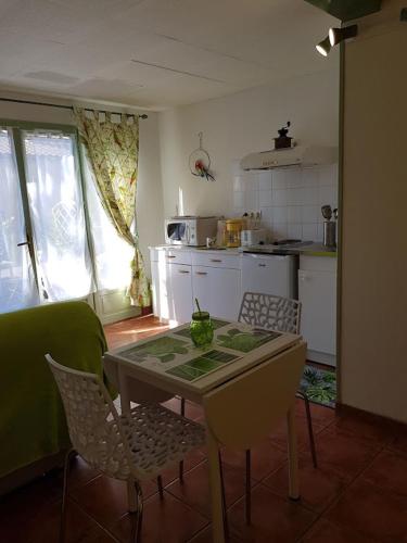 studio Côté Sud vert studio Côté Sud vert