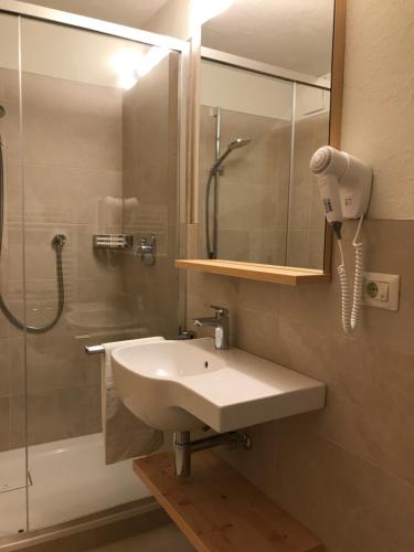 One-Bedroom Apartment with Balcony