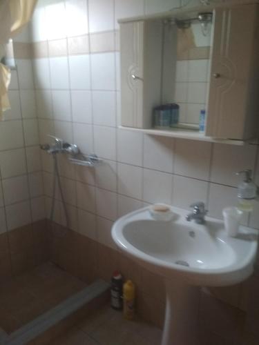  Τakis house in Asfendioú