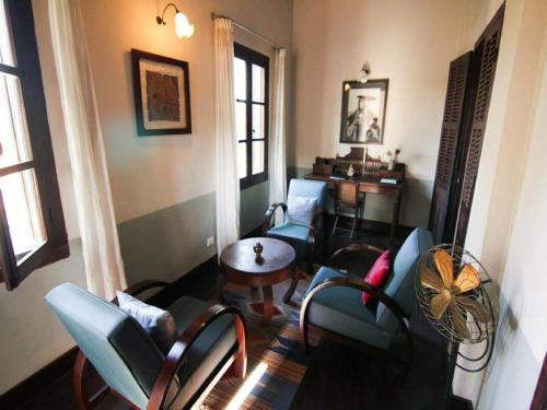 Satri House Suite image 4