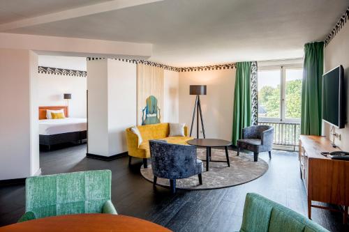 Hotel Theater Figi - image 9