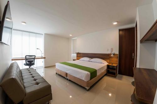 1 king bed, 1 sofa bed