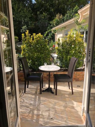 APPARTEMENT T2 RER CACHAN 1