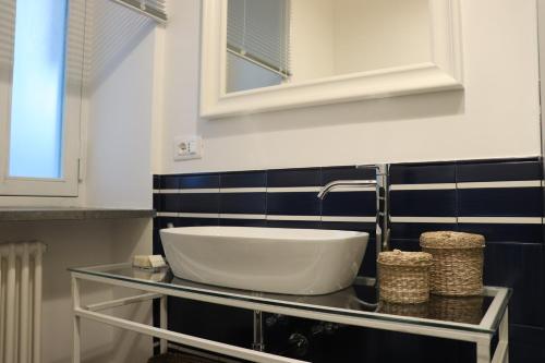 Lemon Suite - image 12