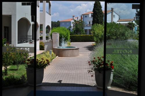 Hotel Flores – Porec, IA
