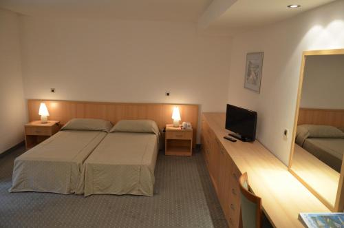 Hotel Flores – Porec, IA