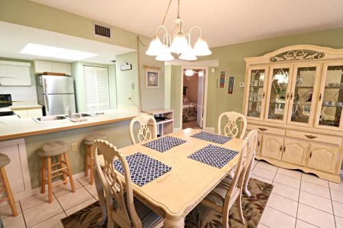 Ocean Village Club P26 - image 4