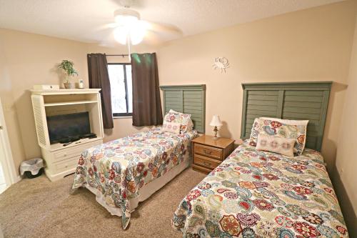 Ocean Village Club P26 - image 5