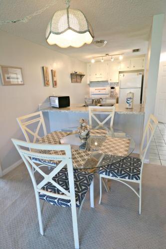 Creston House 2B - image 4