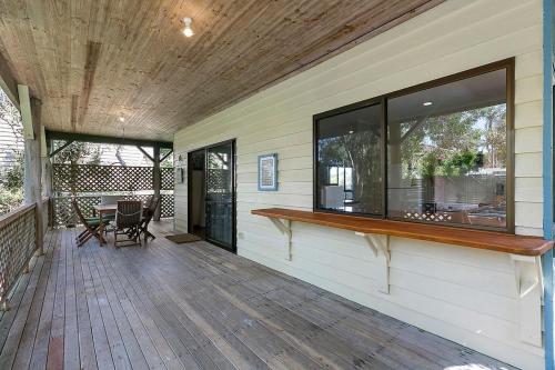 The Beach House, Sunshine Beach