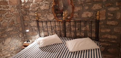  Lemon Lime Room in Poros
