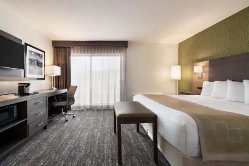 Days Hotel by Wyndham Flagstaff - image 8