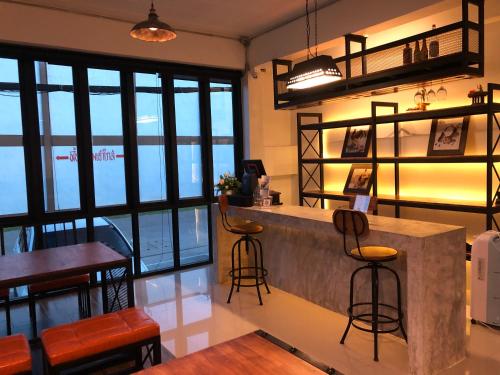 Richmond Nan Hotel - 바/라운지