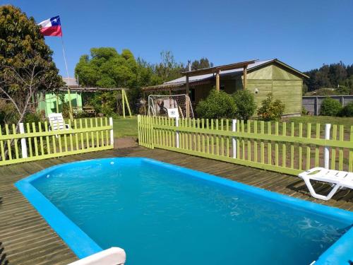 2 bedrooms, 5 beds