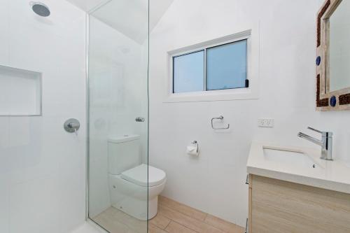 Bathroom, Middle Rock Beach House - Beach Front, Lake Cathie in Lake Cathie